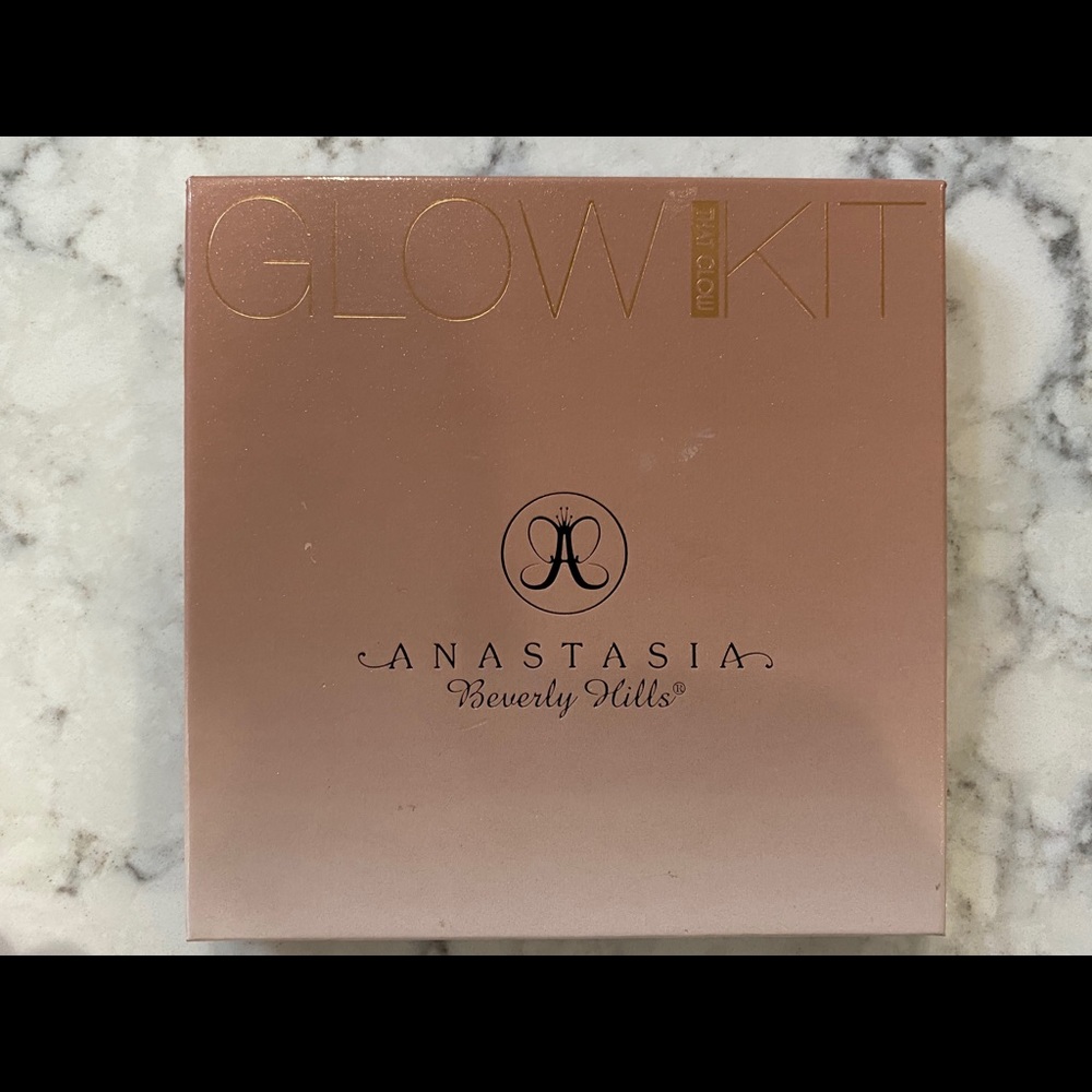 ANASTASIA GLOW KIT ONLY SWATCHED (that glow)